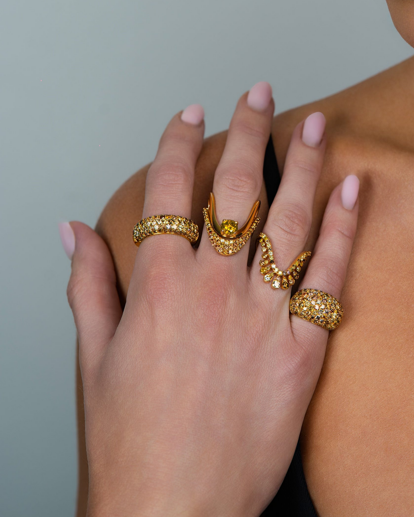 Fancy Color Diamond Crown Vanki Ring