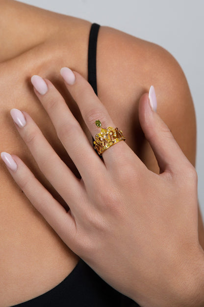 Fancy Color Diamond Couronne Ring