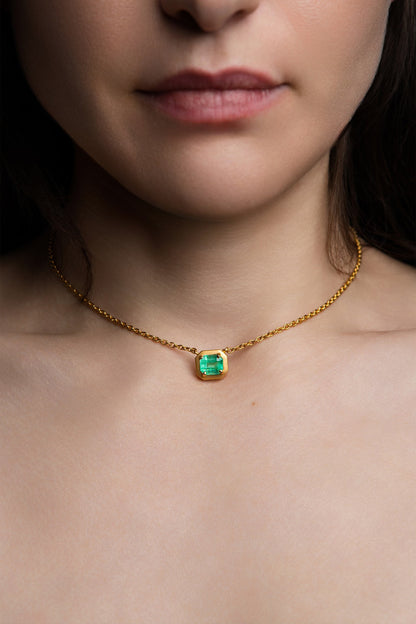 Ishtar Emerald Necklace Small