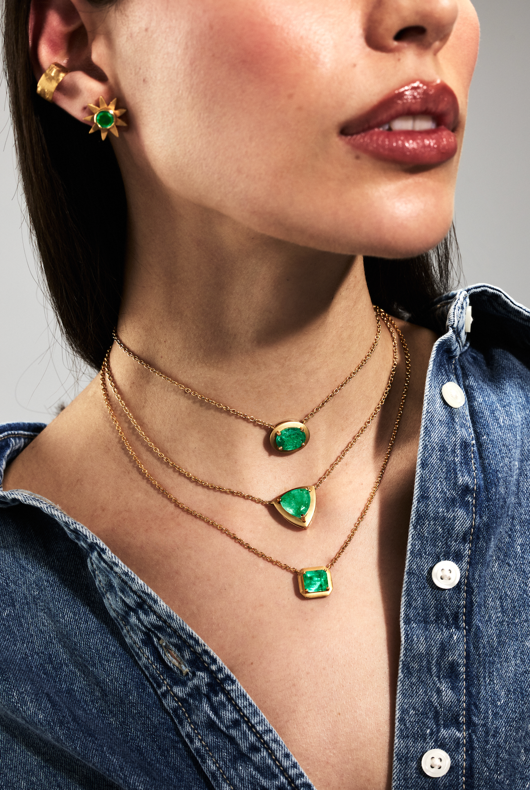 Ishtar Emerald Oval Necklace Small